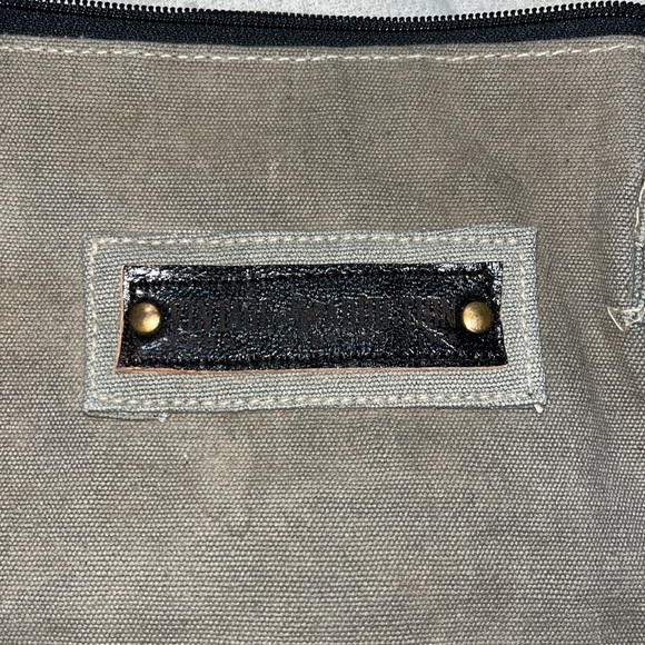 VINTAGE JOY RECYCLED MILITARY TENT SMALL CROSSBODY - Picture 5 of 6